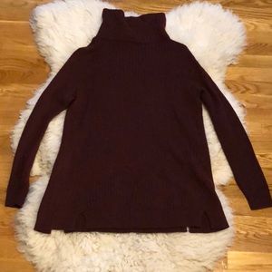 VINEYARD VINES MAROON SWEATER